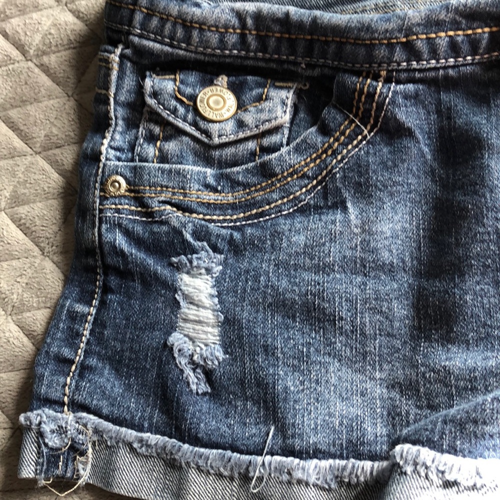 Wallflower Denim Jean Shorts - Picture 5 of 7